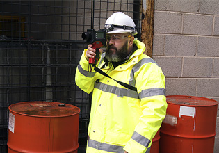 Cyclops L Cross-Body Portable Pyrometer Sling